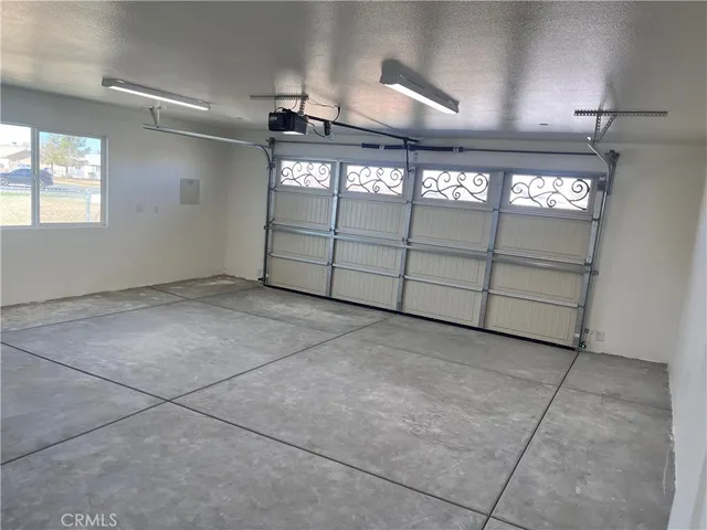 $525,000 | 21305 Wren Street, Apple Valley, CA 92308