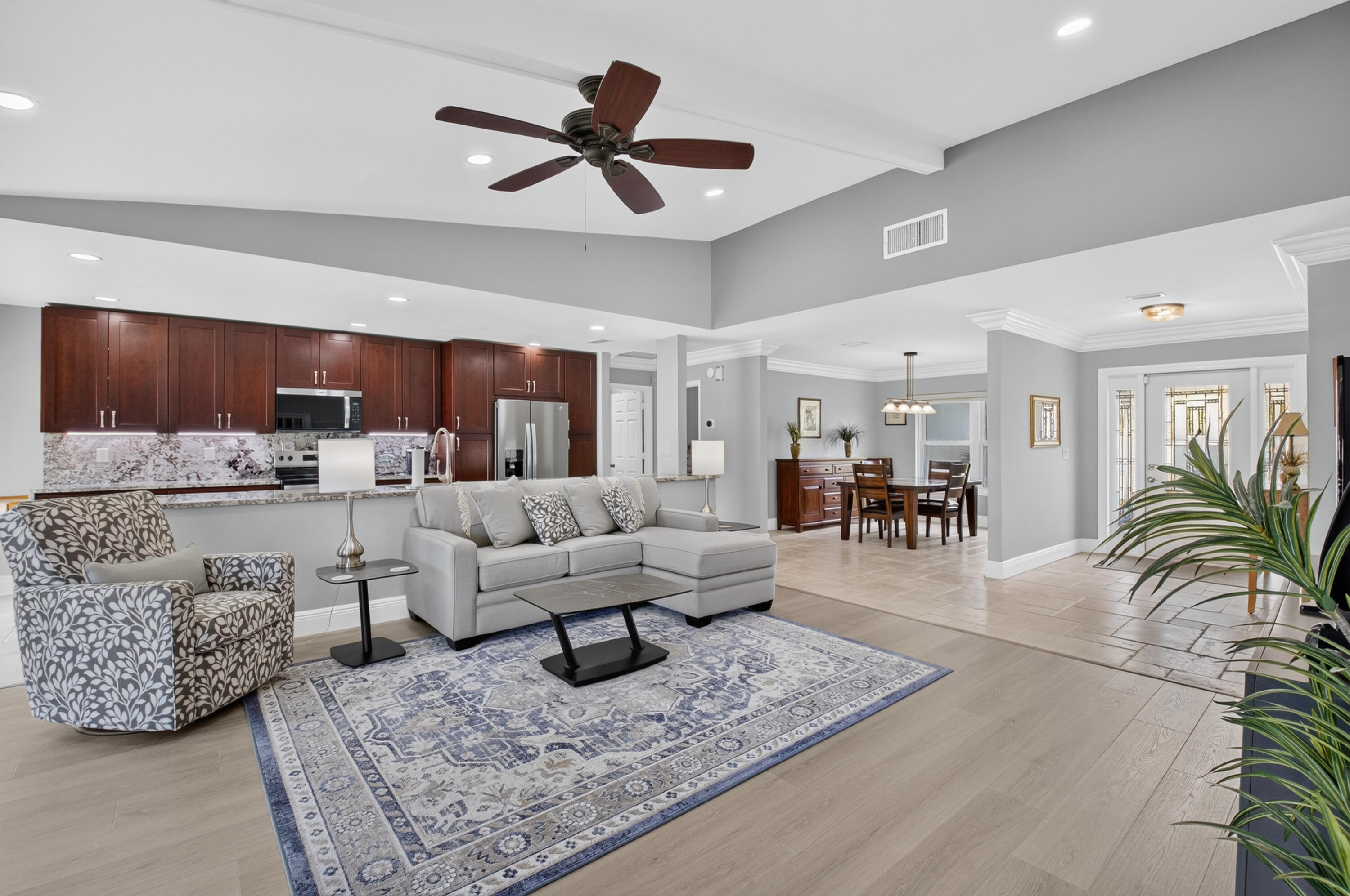 22018 Colony Drive Boca Raton, FL 33433 - Photo 12 of 39 Living room