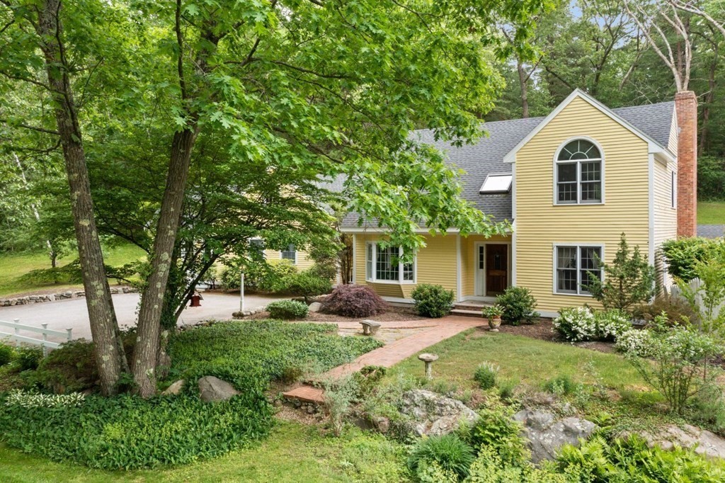 20 Pineswamp Road Ipswich, MA 01938 - Photo 3 of 41 Gallery Image 3