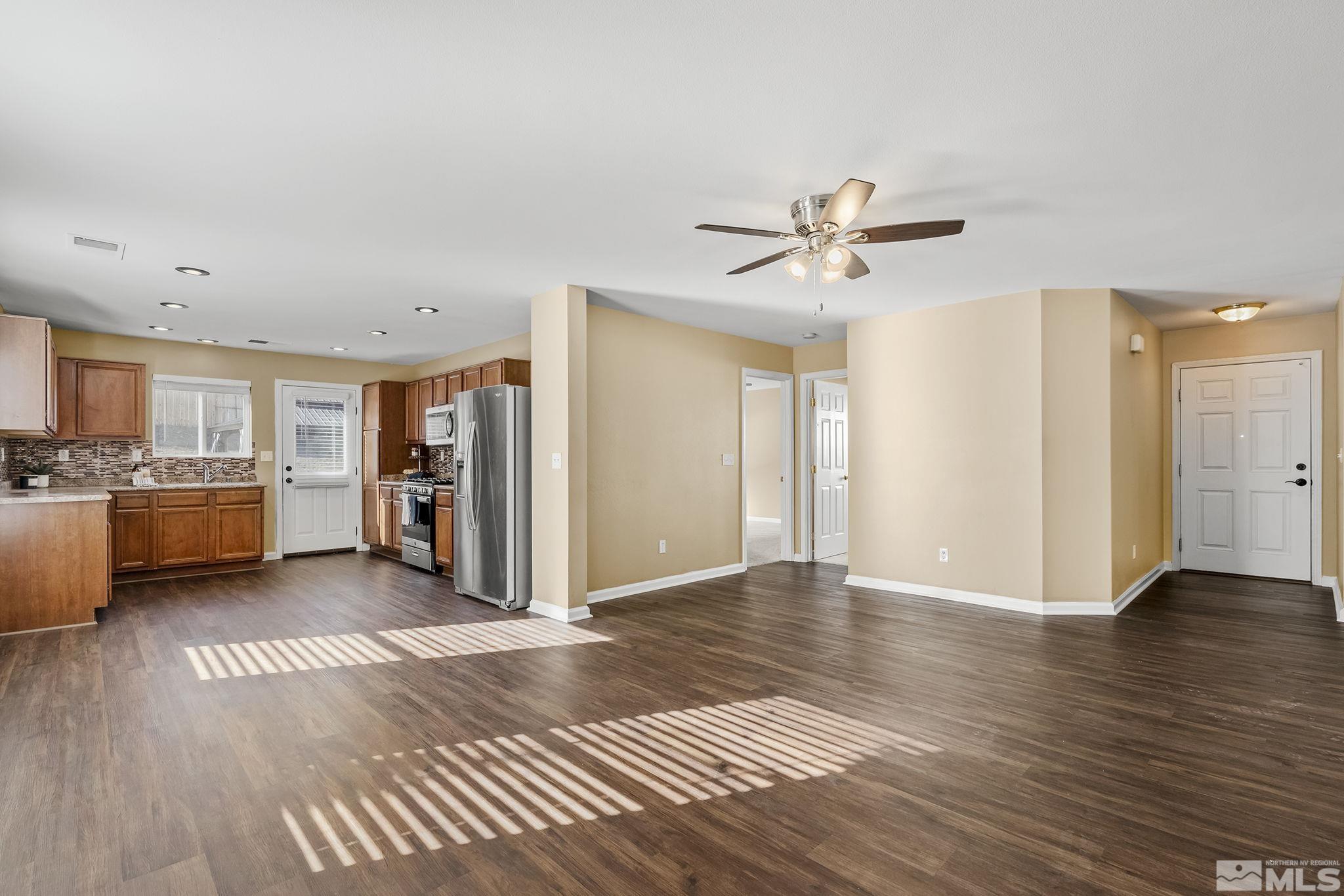 8837 Silverkist Drive Reno, NV 89506 - Photo 3 of 33 Photo 3