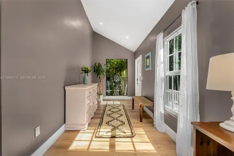 $1,750,000 | 3951 Park Drive, Miami, FL 33133