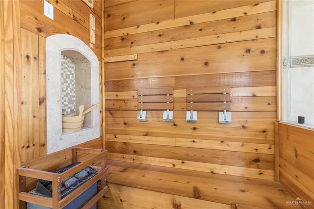 $3,900 | 4701 Ebony Avenue, McAllen, TX 78501