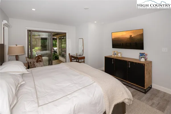 $1,495,000 | 870 Club House Drive, Unit B2, Banner Elk, NC 28604