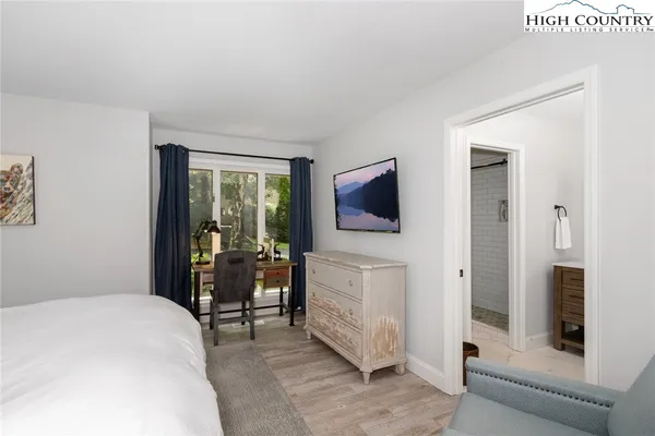 $1,495,000 | 870 Club House Drive, Unit B2, Banner Elk, NC 28604