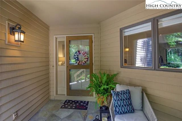 $1,495,000 | 870 Club House Drive, Unit B2, Banner Elk, NC 28604