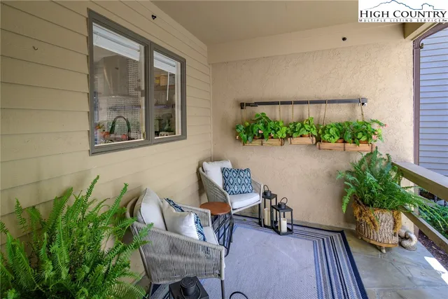 $1,495,000 | 870 Club House Drive, Unit B2, Banner Elk, NC 28604