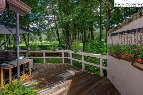 $1,495,000 | 870 Club House Drive, Unit B2, Banner Elk, NC 28604
