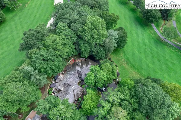 $1,495,000 | 870 Club House Drive, Unit B2, Banner Elk, NC 28604