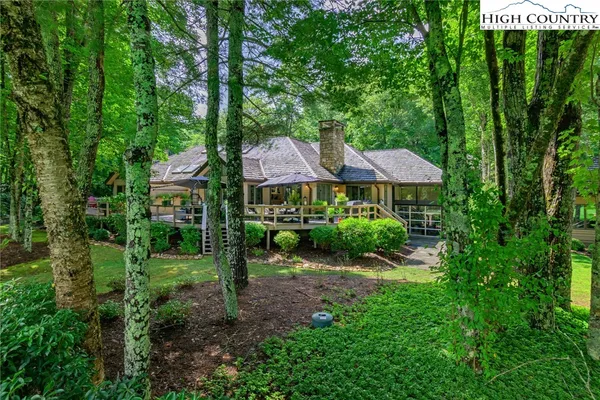$1,495,000 | 870 Club House Drive, Unit B2, Banner Elk, NC 28604