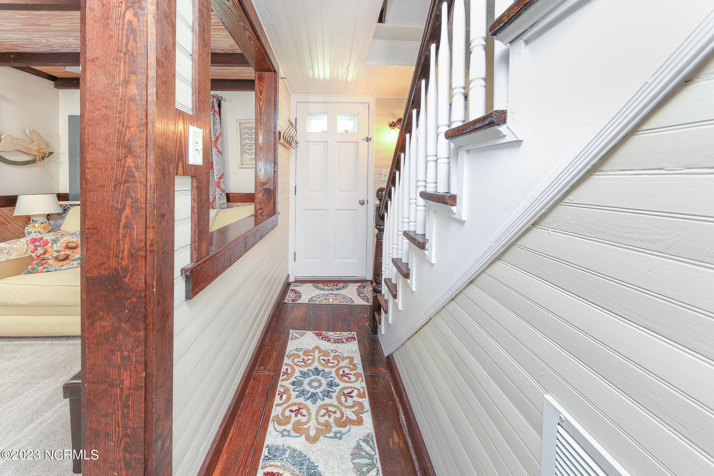 957 Wellfield Road Elizabeth City, NC 27909 - Photo 6 of 42 Downstairs hall