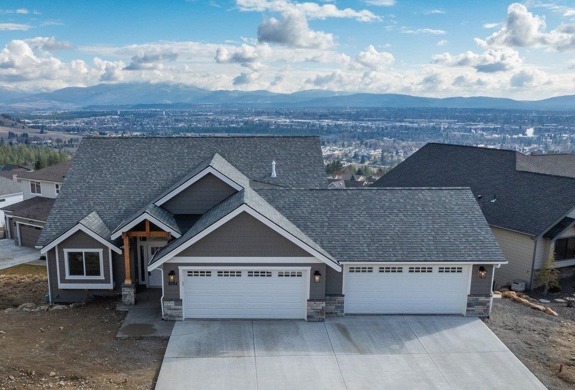 8704 East Ridgeline Lane Spokane, WA 99217 - Photo 1 of 37