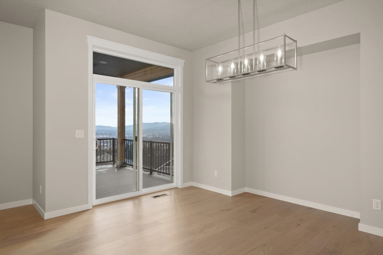 8704 East Ridgeline Lane Spokane, WA 99217 - Photo 13 of 37