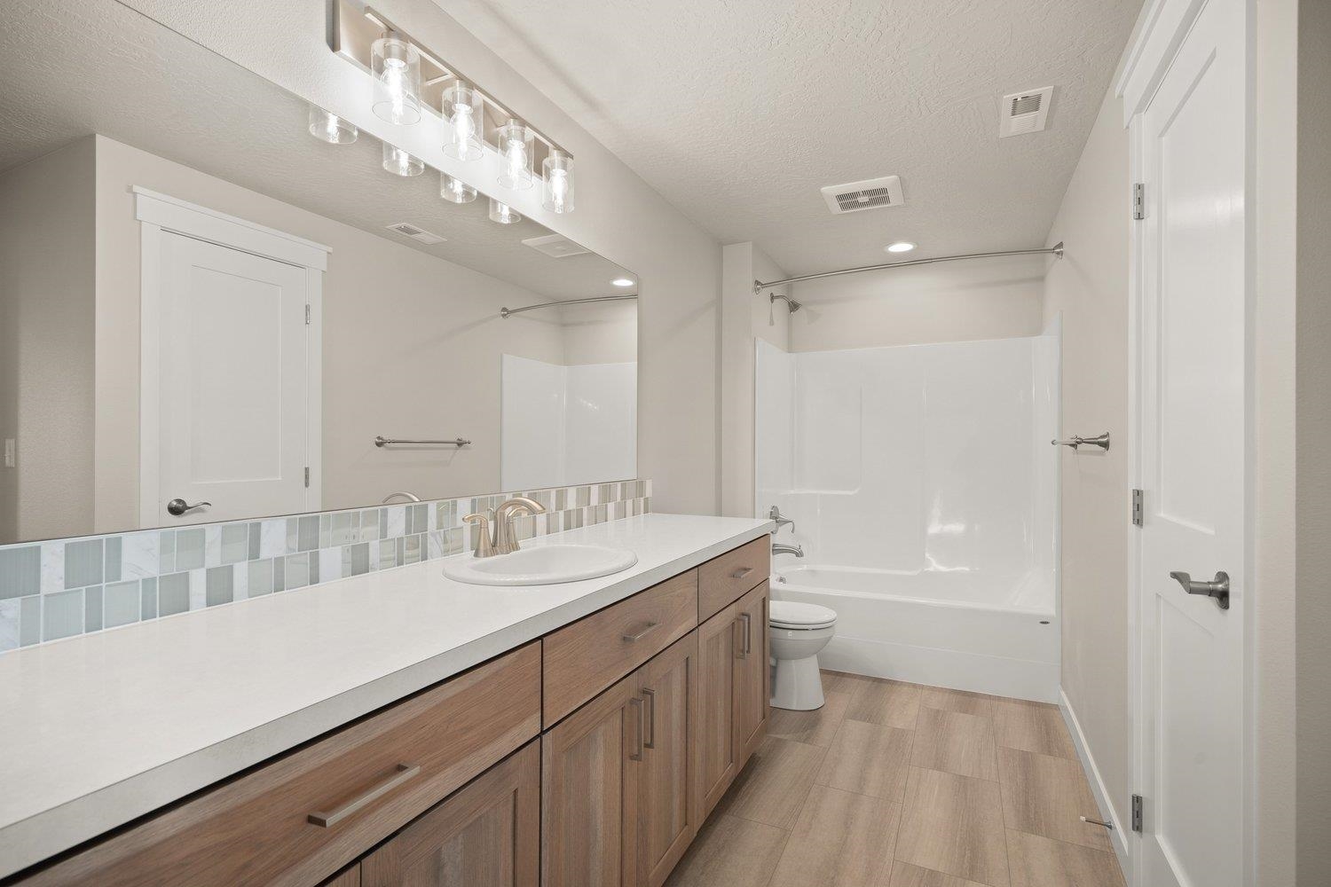 8704 East Ridgeline Lane Spokane, WA 99217 - Photo 23 of 37