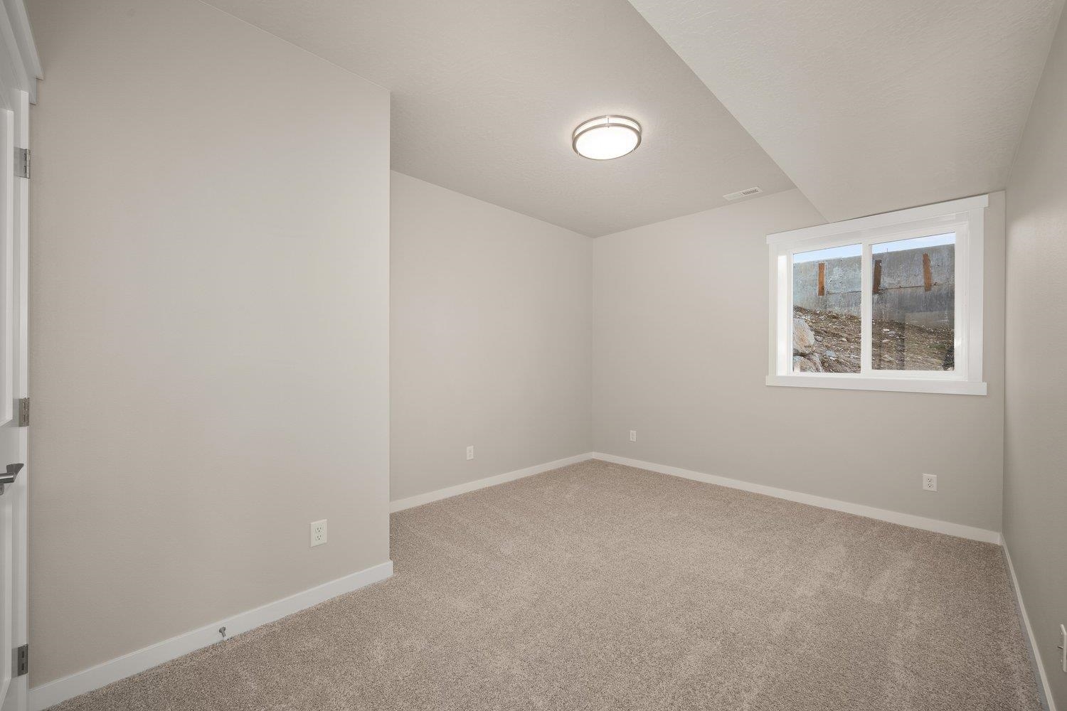 8704 East Ridgeline Lane Spokane, WA 99217 - Photo 27 of 37