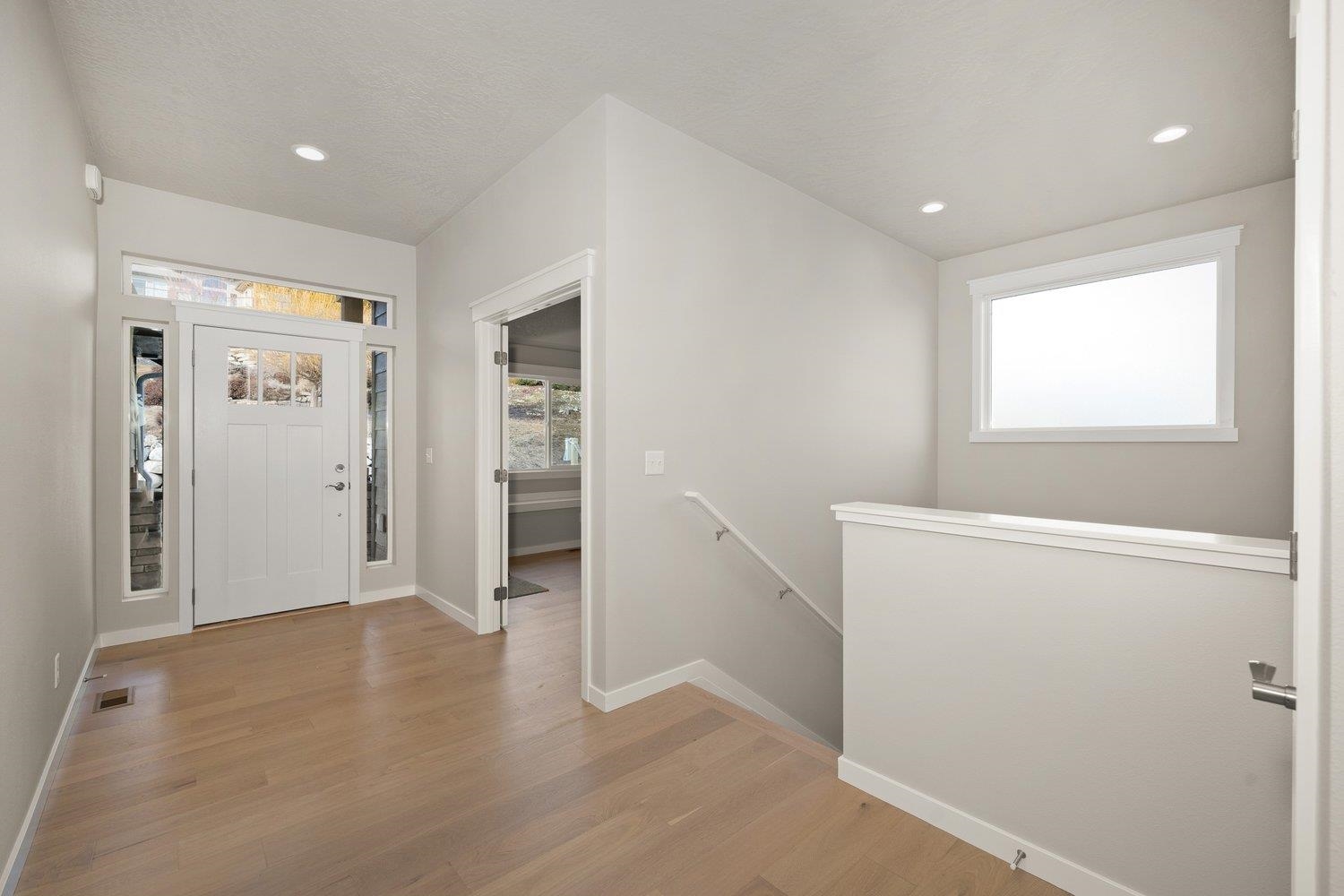 8704 East Ridgeline Lane Spokane, WA 99217 - Photo 4 of 37