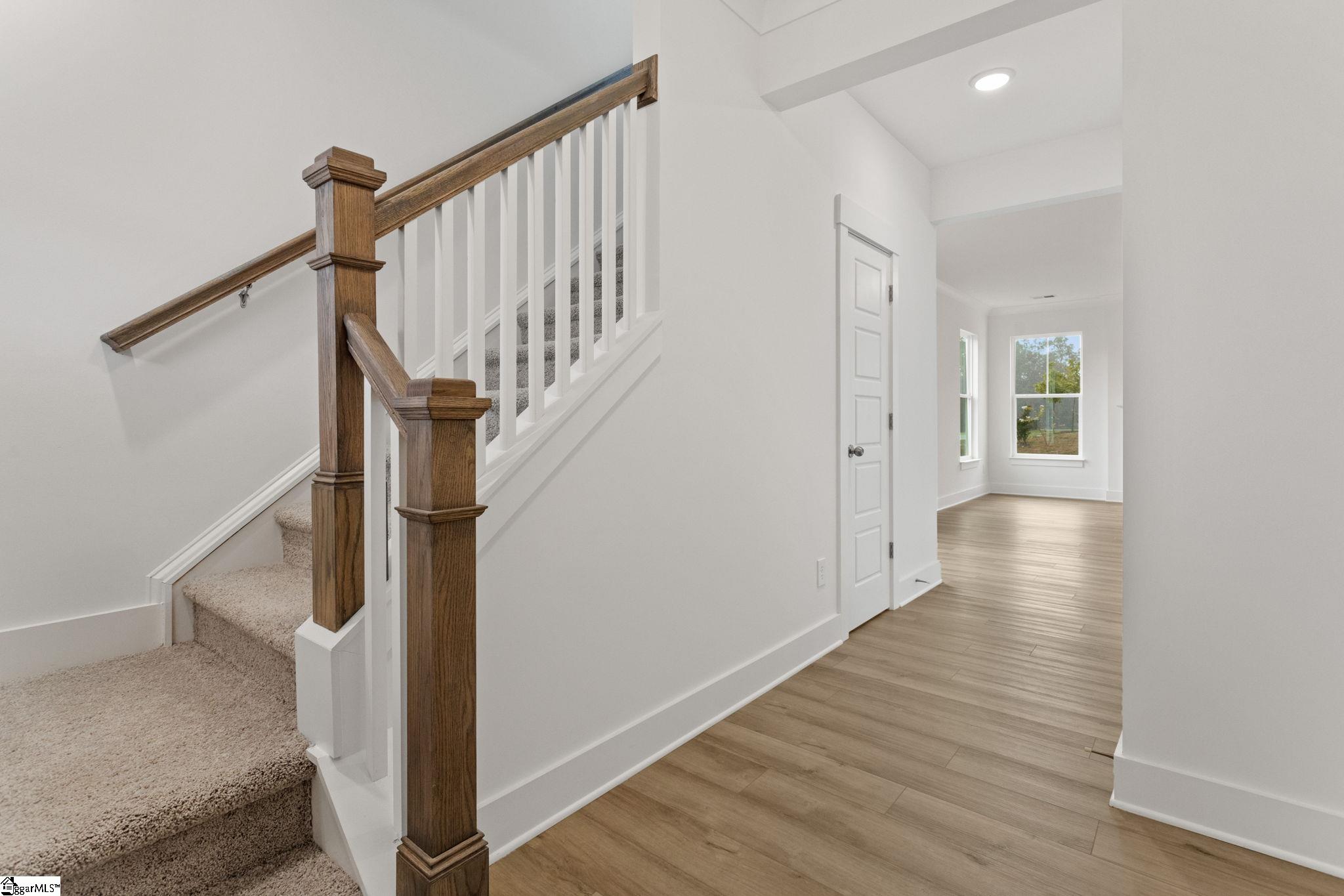 601 Columbus Circle Simpsonville, SC 29680 - Photo 2 of 28