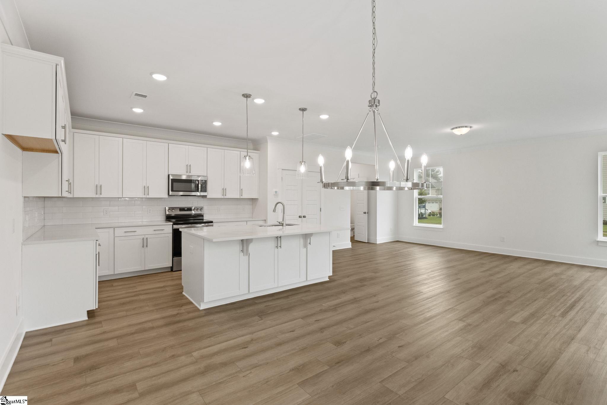 601 Columbus Circle Simpsonville, SC 29680 - Photo 6 of 28