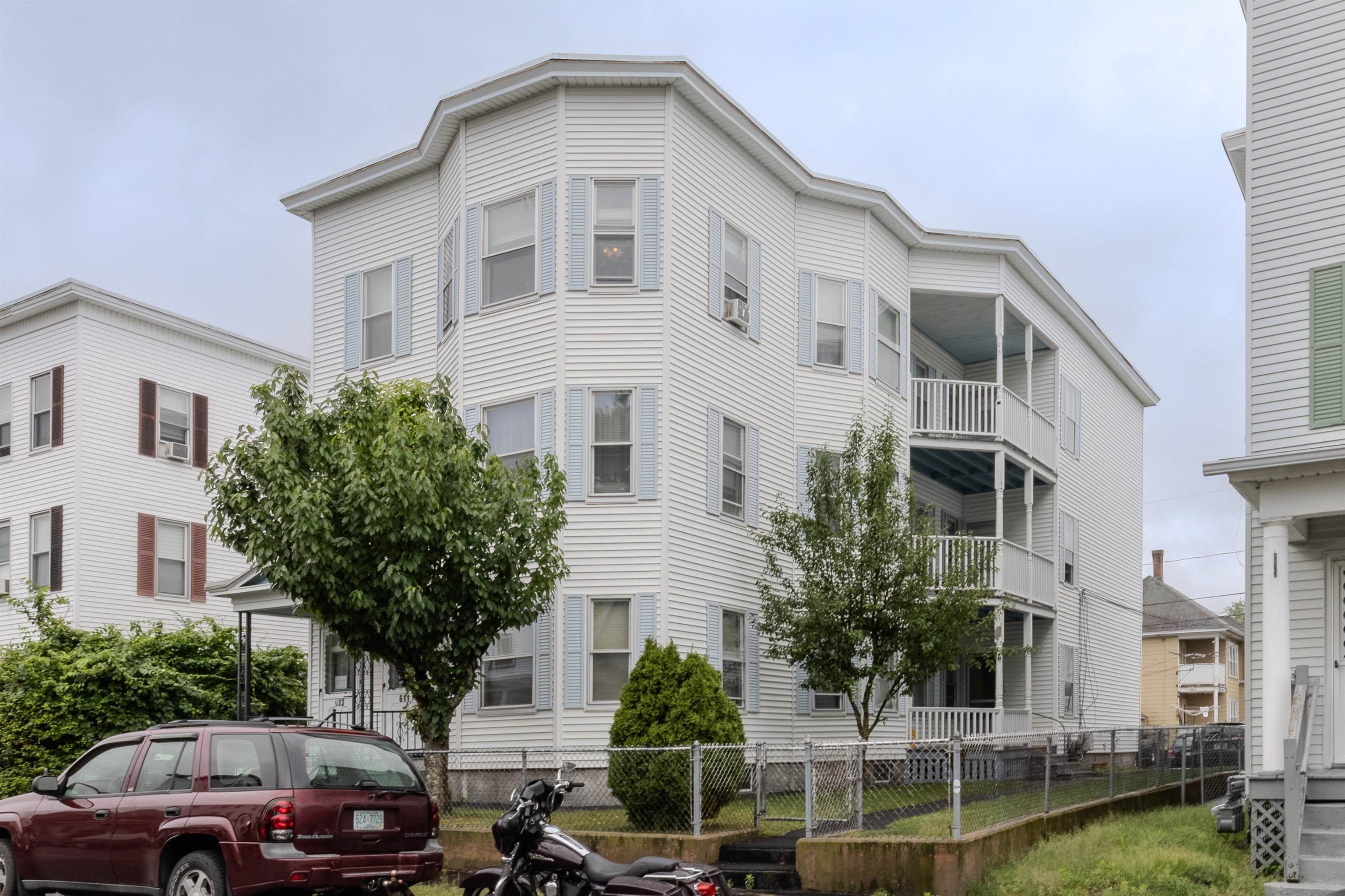 611 Summer Street Manchester, NH 03103 - Photo 2 of 38