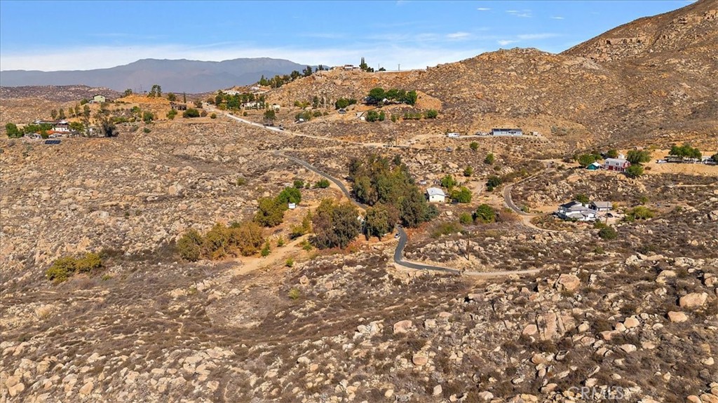 42557 Gibbel Road Hemet, CA 92544 - Photo 36 of 39 a view of a large mountain with mountains in the background