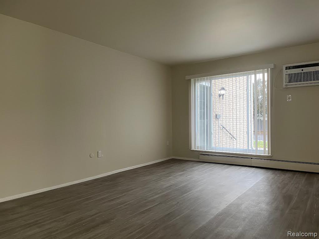 19250 Wick Road, Unit 216 Allen Park, MI 48101 - Photo 7 of 16