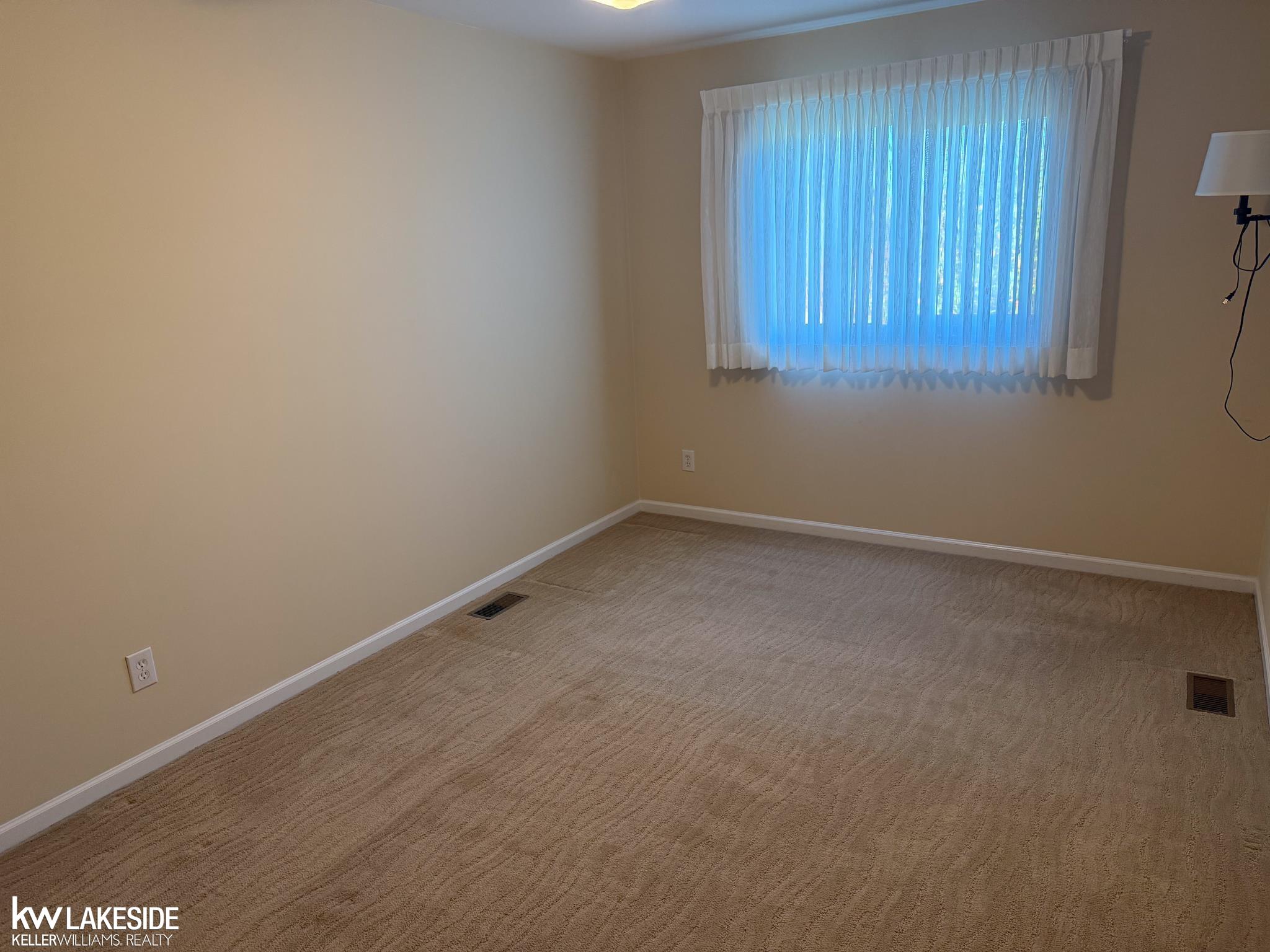 16756 Country Ridge Court Macomb, MI 48044 - Photo 21 of 32