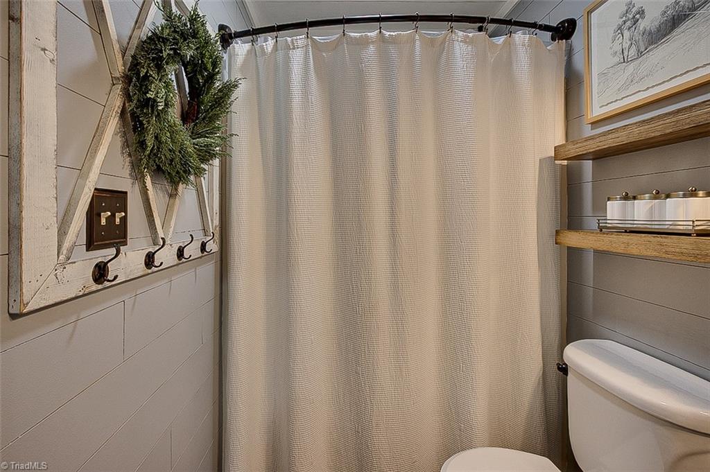 5218 Old Lexington Road Asheboro, NC 27205 - Photo 15 of 29