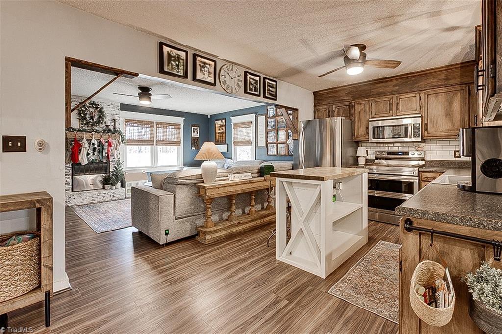 5218 Old Lexington Road Asheboro, NC 27205 - Photo 7 of 29