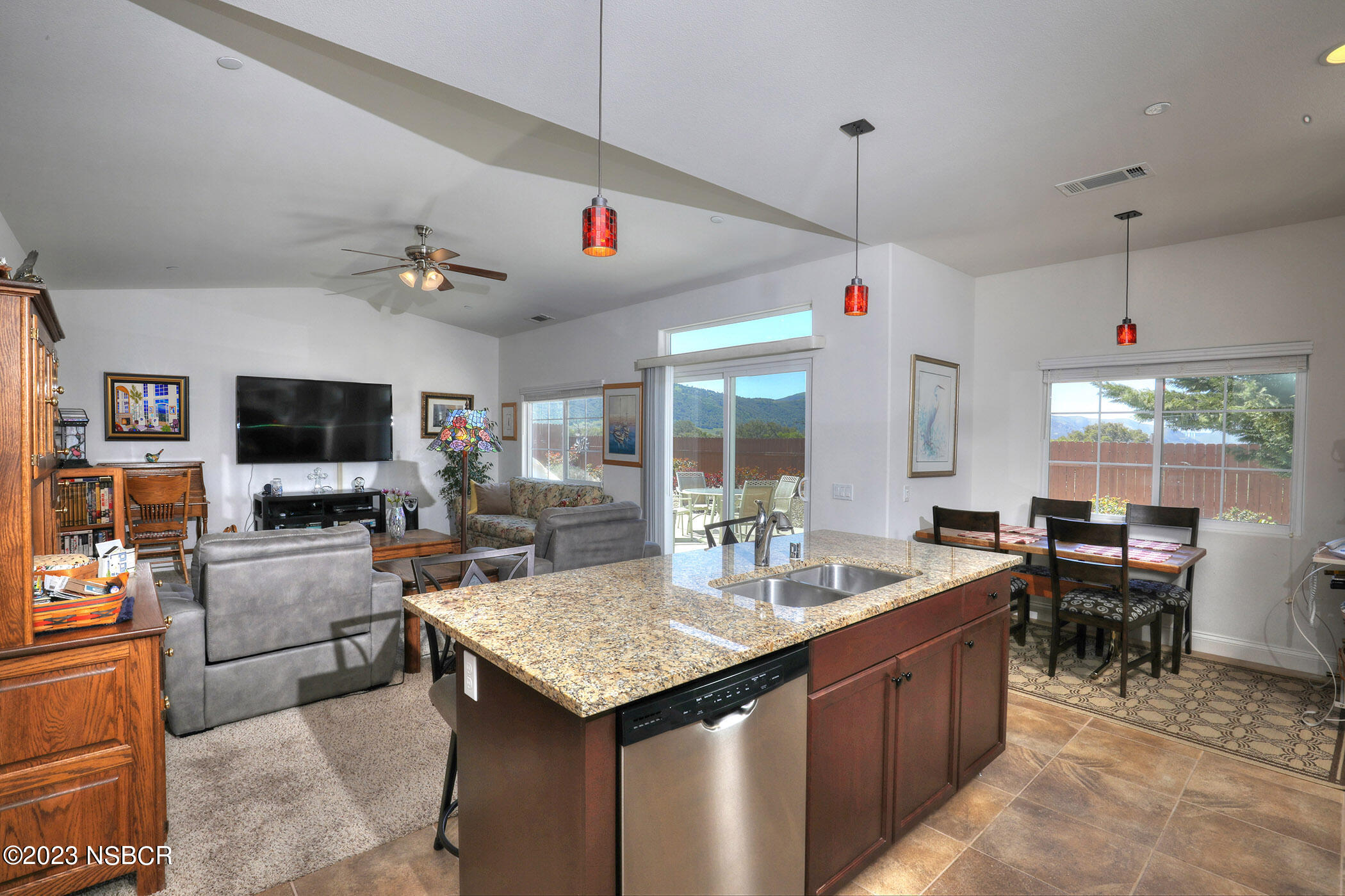 585 Oak Ridge Road Solvang, CA 93463 - Photo 12 of 30 17