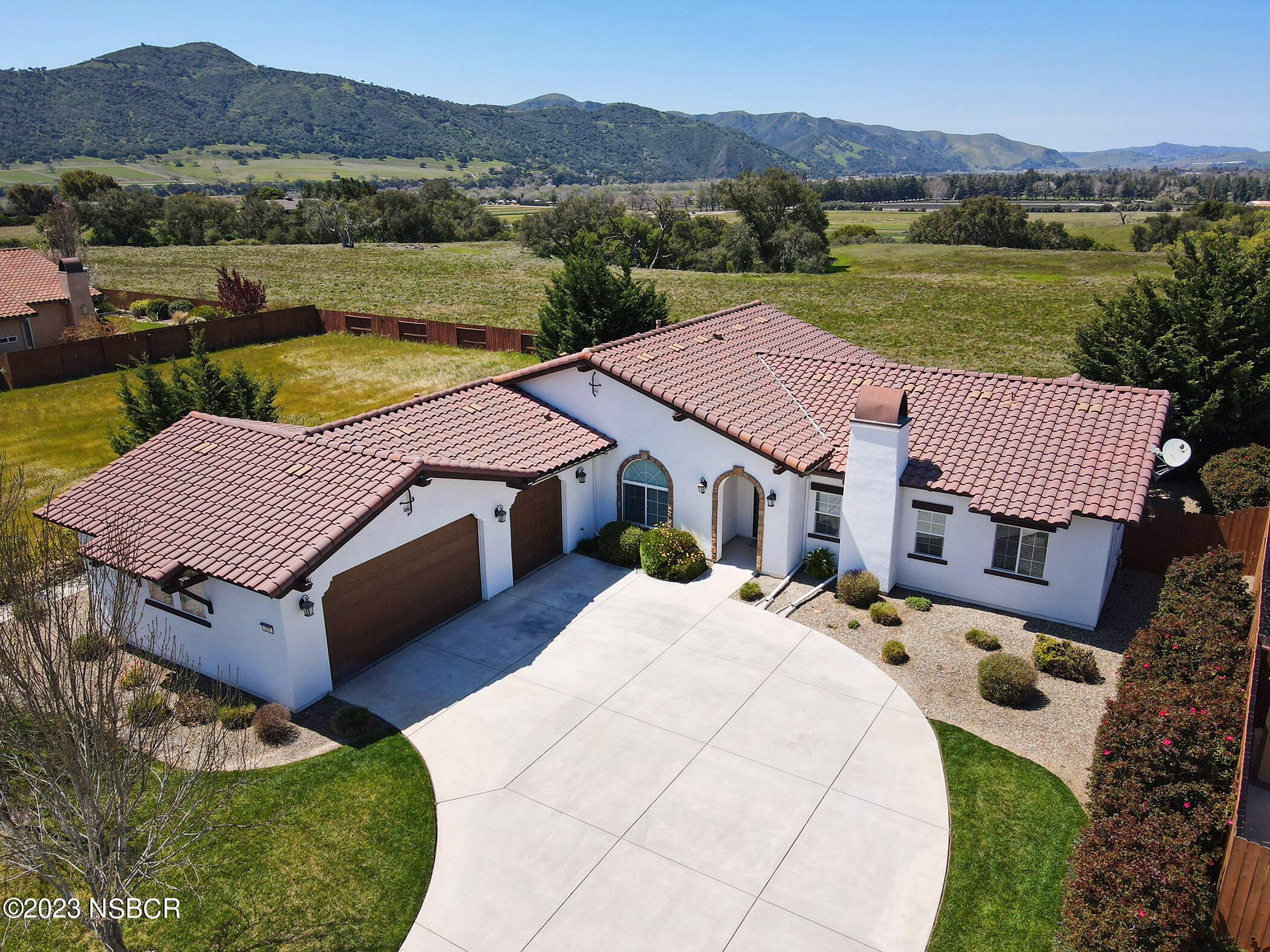 585 Oak Ridge Road Solvang, CA 93463 - Photo 2 of 30 1