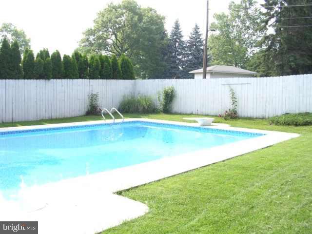 117 West Governor Road Hershey, PA 17033 - Photo 3 of 3 Gallery Image 3