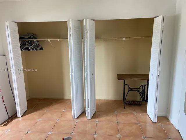 $1,350 | 8 Fanshaw A, Unit 8, Boca Raton, FL 33434