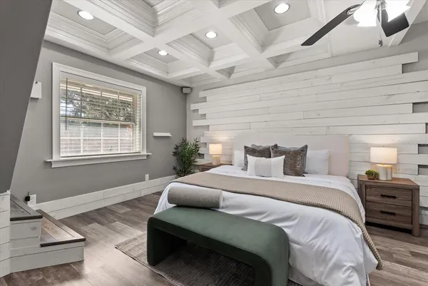 $949,000 | 8255 Lake Underhill Road, Orlando, FL 32825