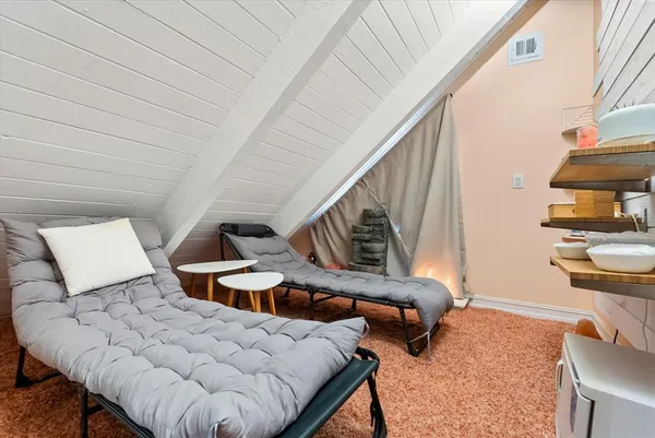 $949,000 | 8255 Lake Underhill Road, Orlando, FL 32825