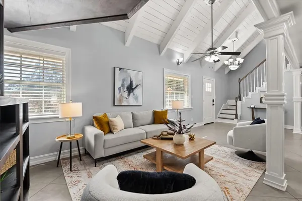 $949,000 | 8255 Lake Underhill Road, Orlando, FL 32825