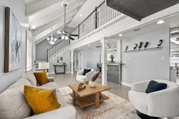 $949,000 | 8255 Lake Underhill Road, Orlando, FL 32825