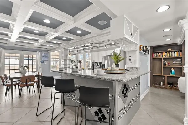 $949,000 | 8255 Lake Underhill Road, Orlando, FL 32825