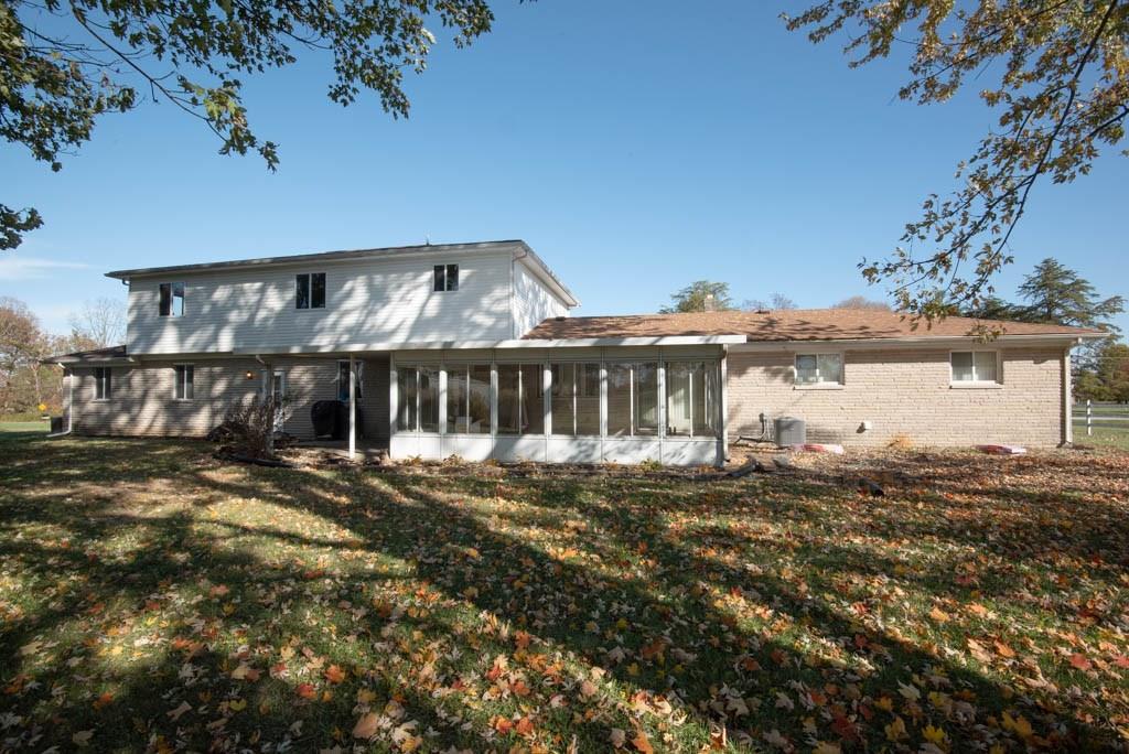8230 Hayworth Road Indianapolis, IN 46221 - Photo 5 of 42
