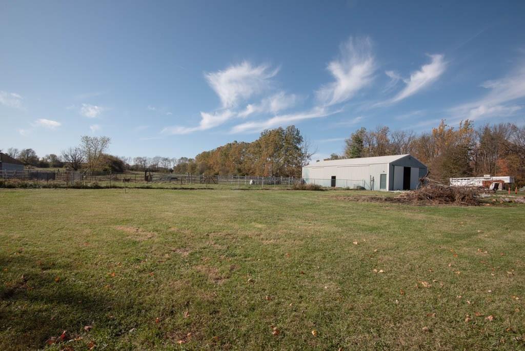 8230 Hayworth Road Indianapolis, IN 46221 - Photo 7 of 42