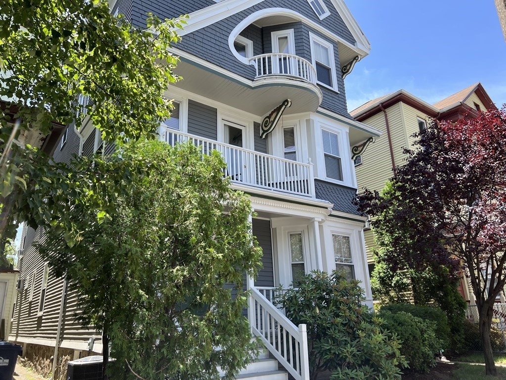 326 Centre Street, Unit 3 Boston, MA 02130 - Photo 1 of 26