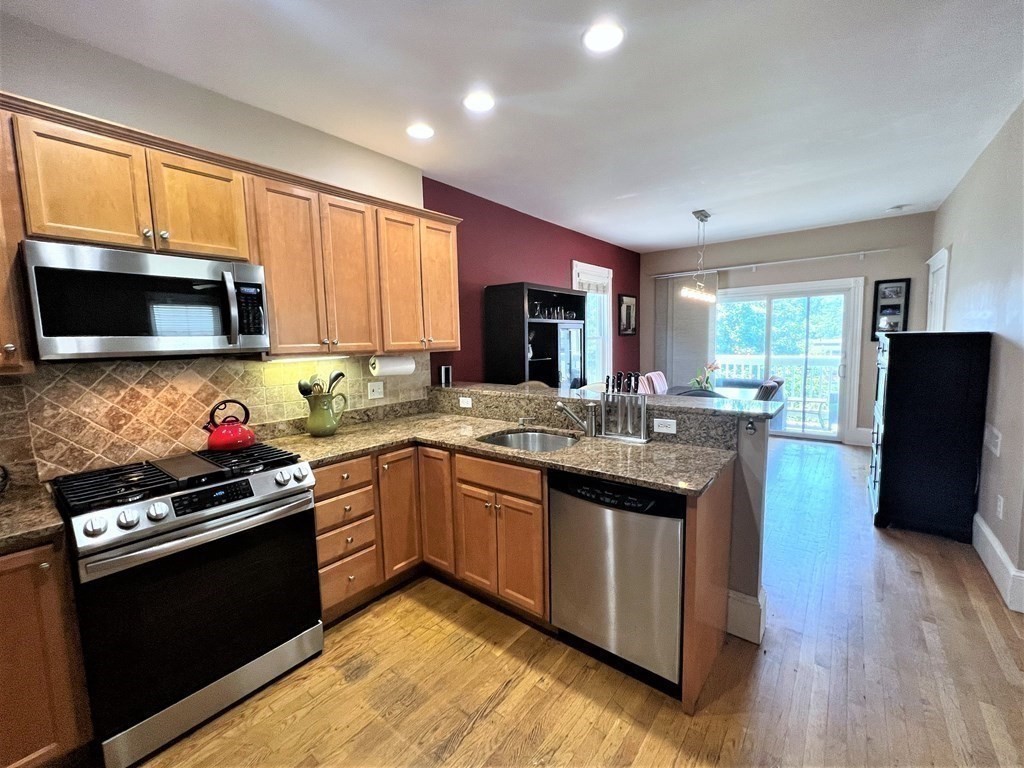 326 Centre Street, Unit 3 Boston, MA 02130 - Photo 12 of 26