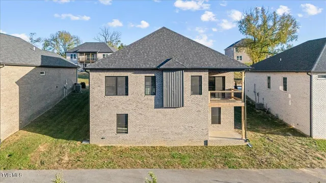 $514,900 | 2376 Haystack Circle, Piney Flats, TN 37686