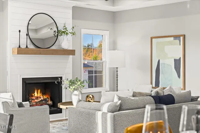 $514,900 | 2376 Haystack Circle, Piney Flats, TN 37686