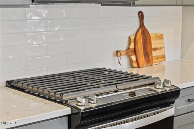 $514,900 | 2376 Haystack Circle, Piney Flats, TN 37686