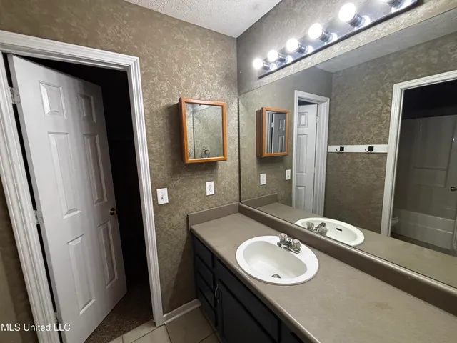 $1,695 | 4417 Blake Circle, Byram, MS 39272