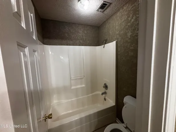 $1,695 | 4417 Blake Circle, Byram, MS 39272