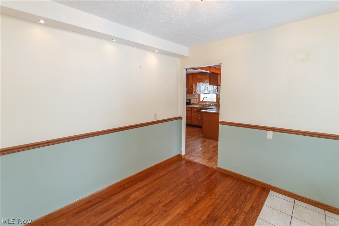 4527 Center Road Brunswick, OH 44212 - Photo 31 of 35 Gallery Image 31