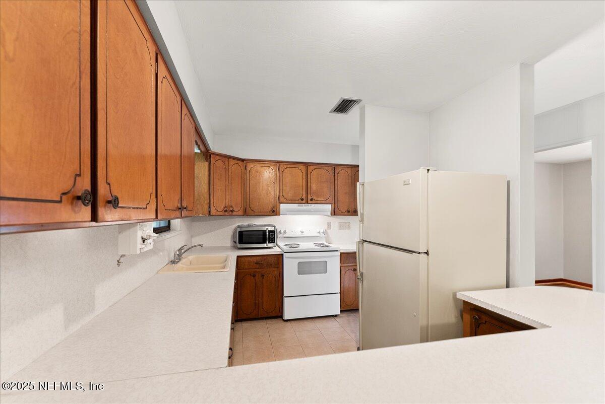 4906 Yellow Water Road Jacksonville, FL 32234 - Photo 16 of 74 10-Home Kitchen