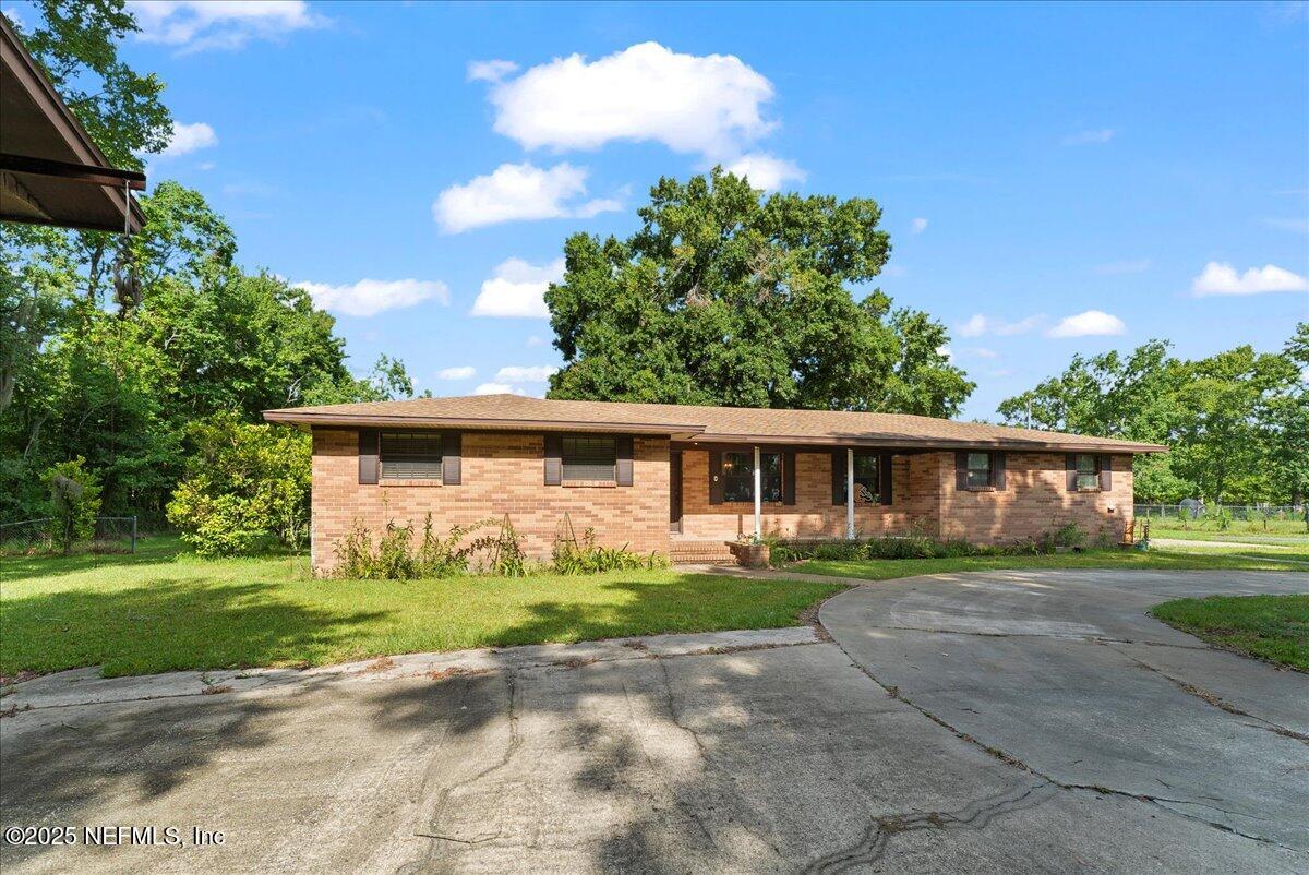 4906 Yellow Water Road Jacksonville, FL 32234 - Photo 4 of 74 02-DSC9255