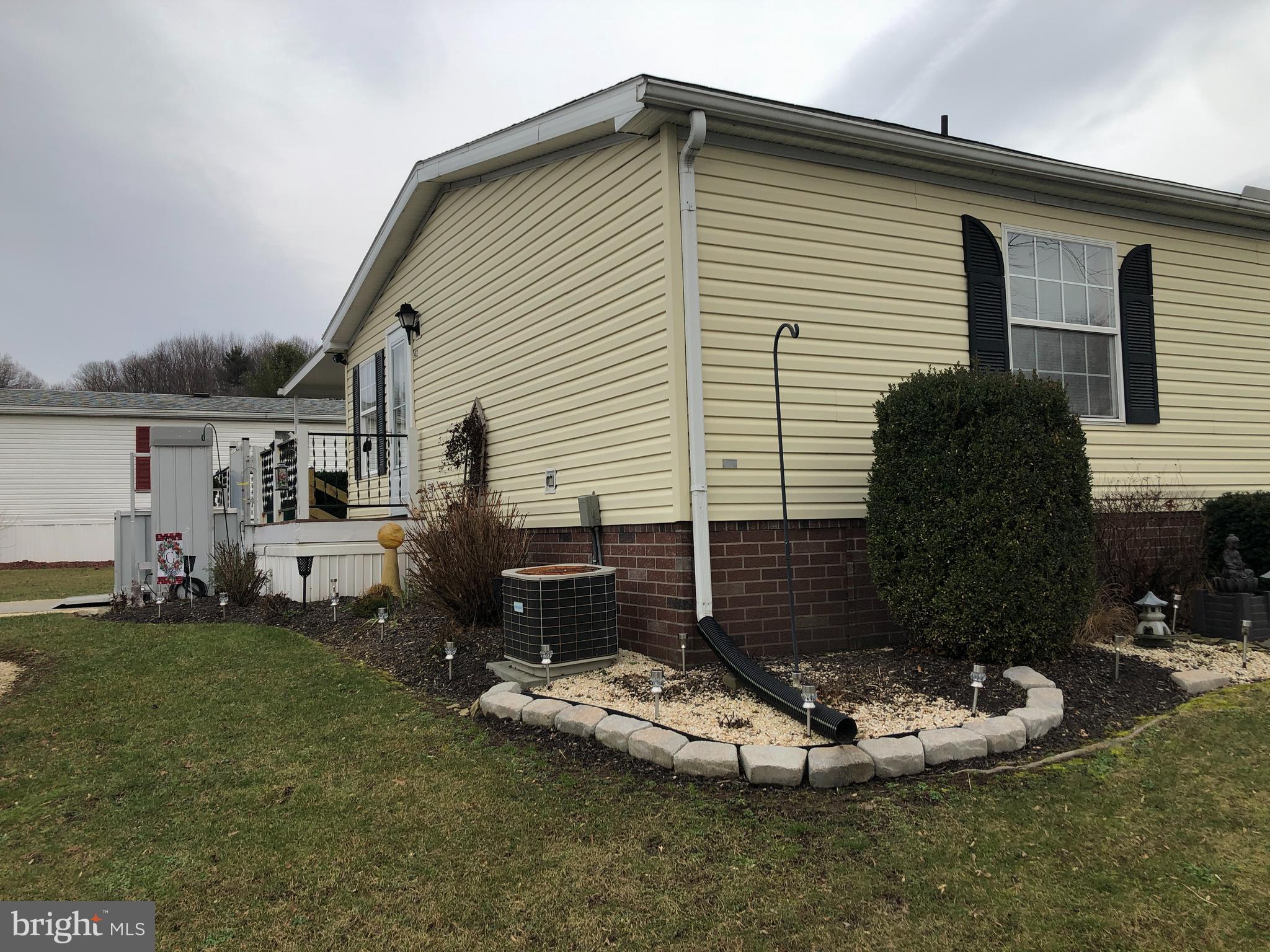 42 Christy Lane Lititz, PA 17543 - Photo 4 of 85