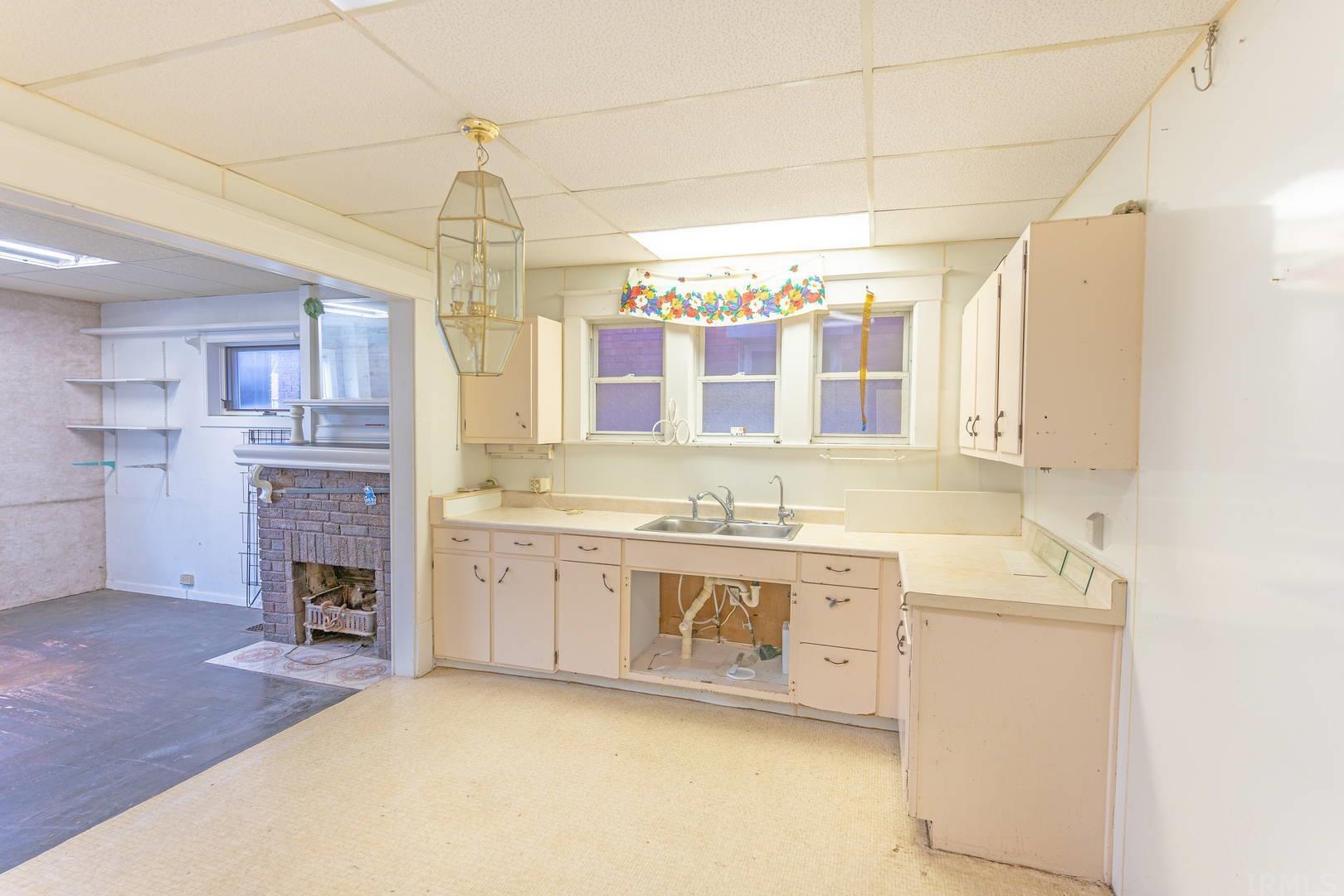 131 Riverside Drive Huntington, IN 46750 - Photo 9 of 22